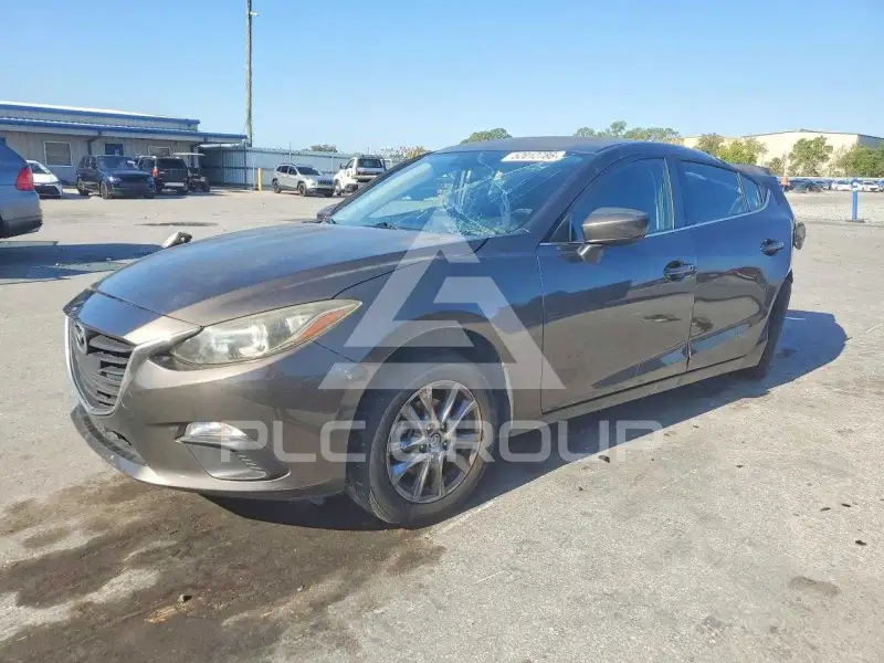 2016 Mazda 3 photo