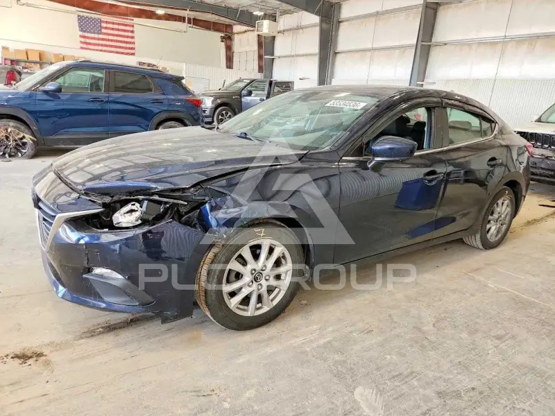 2016 Mazda 3 photo