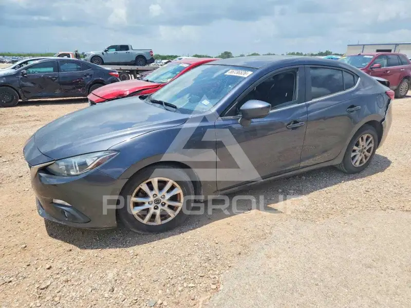 2016 Mazda 3 photo