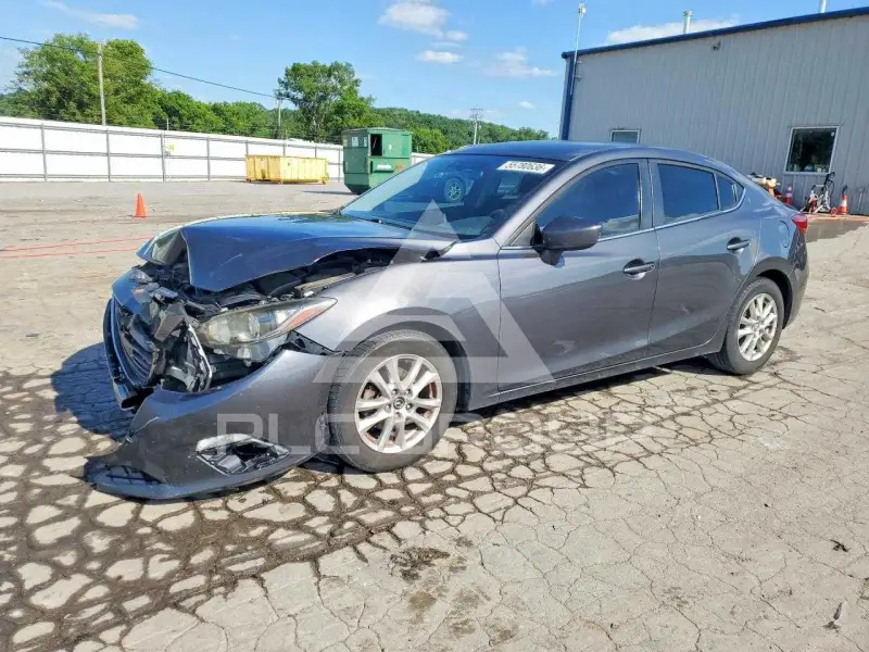 2016 Mazda 3 photo
