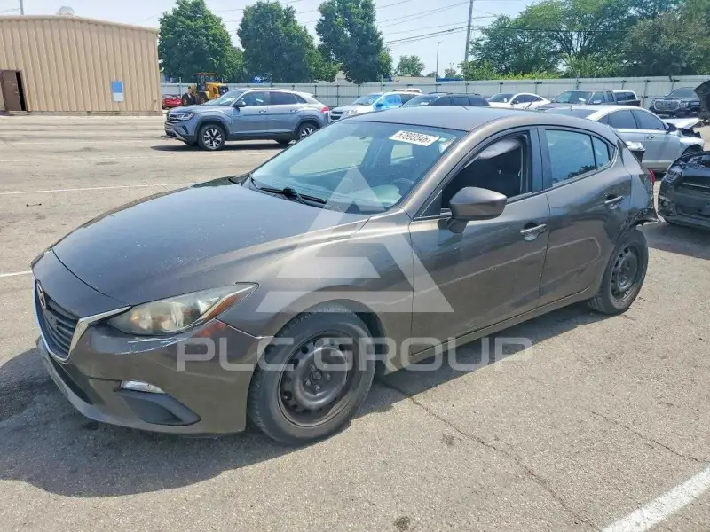 2016 Mazda 3 photo