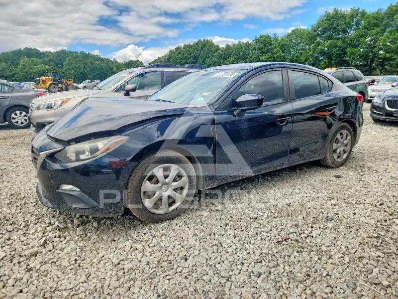 2016 Mazda 3 photo