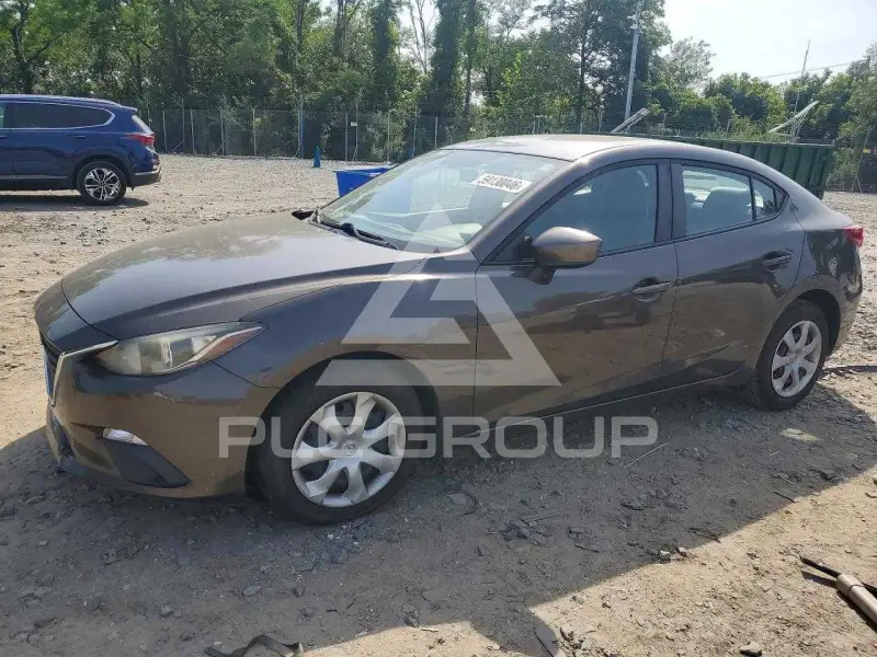 2016 Mazda 3 photo