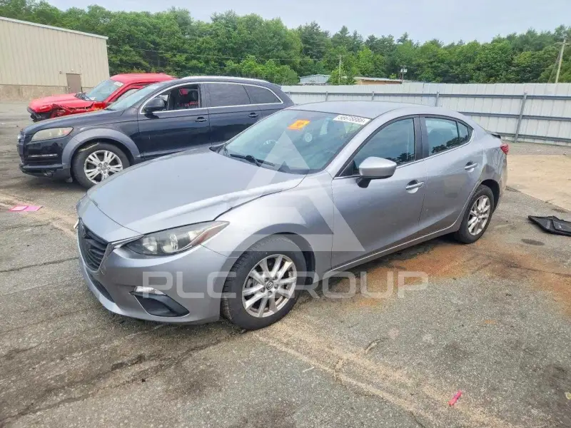 2016 Mazda 3 photo