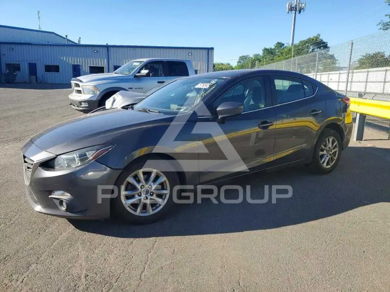 2016 Mazda 3 фото