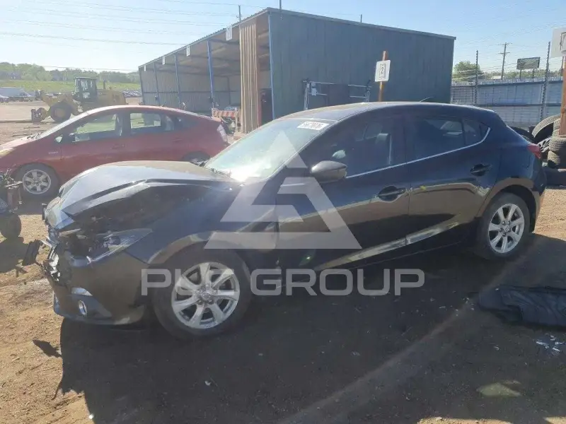 2016 Mazda 3 фото