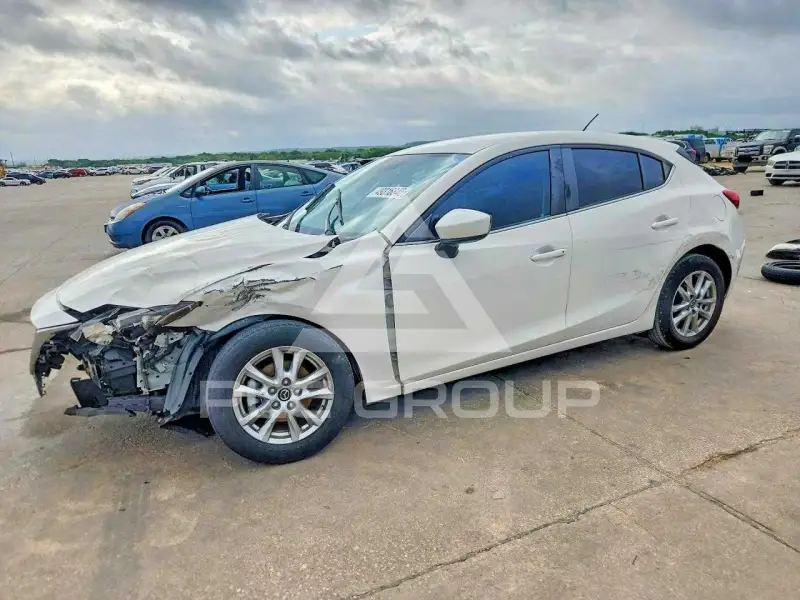 2016 Mazda 3 фото