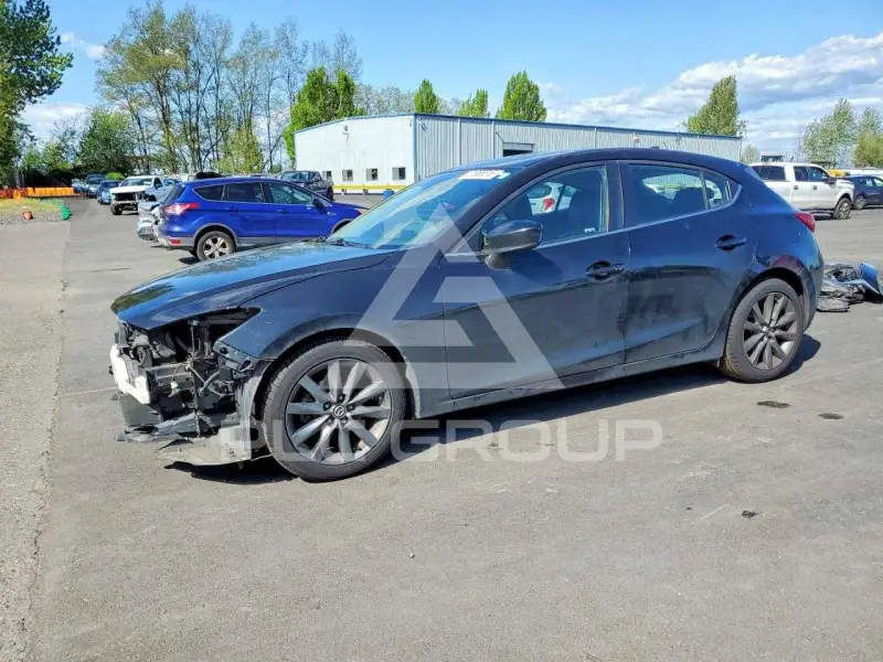 2016 Mazda 3 фото
