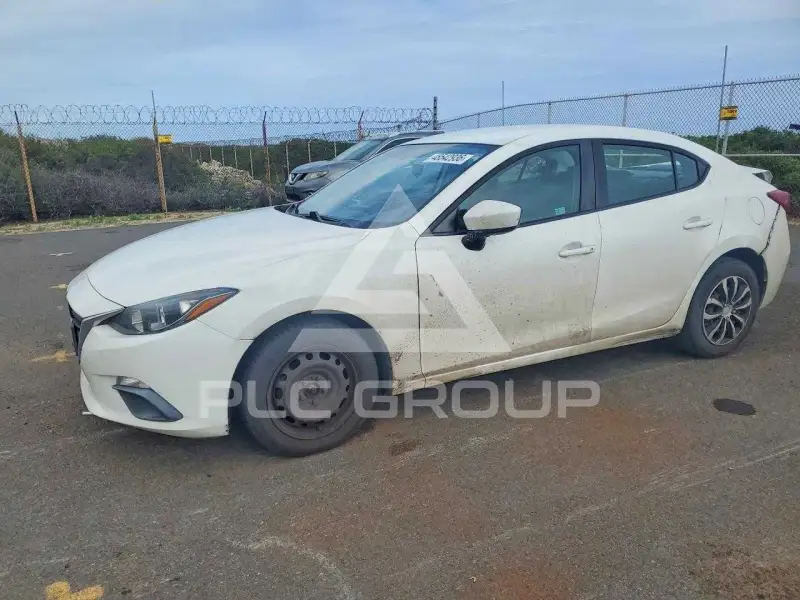 2016 Mazda 3 photo