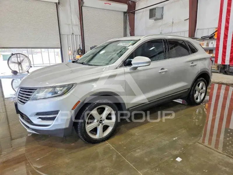 2016 Lincoln MKC photo