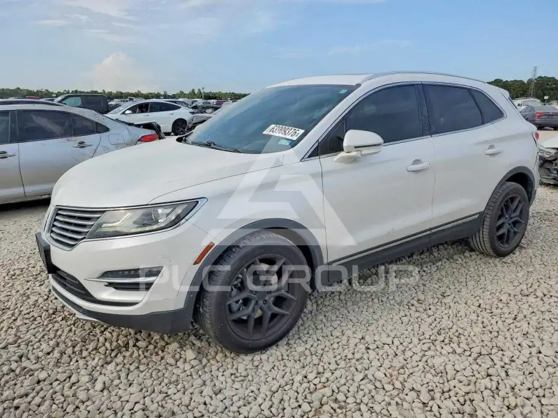 2016 Lincoln MKC photo