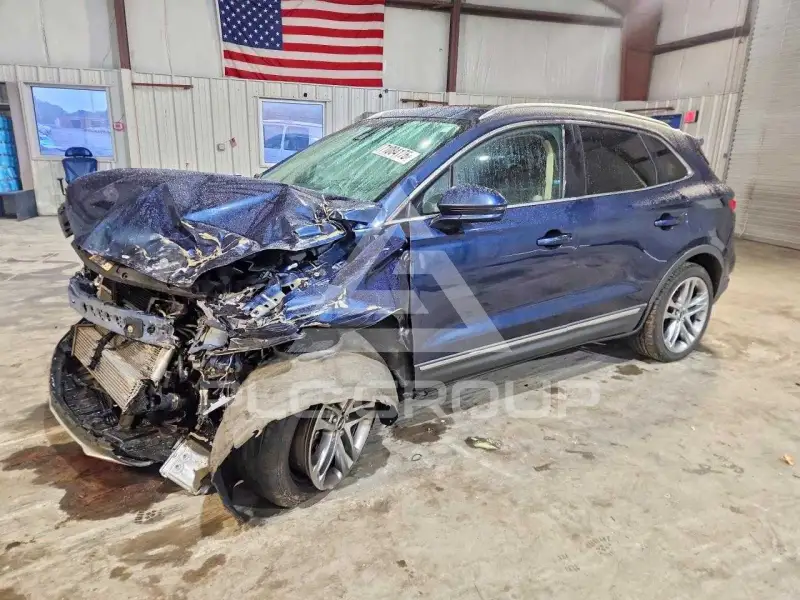 2016 Lincoln MKC photo