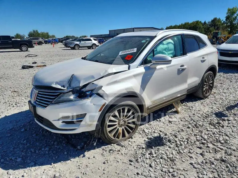 2016 Lincoln MKC photo
