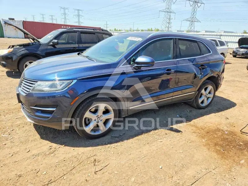 2016 Lincoln MKC photo
