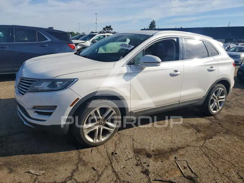 2016 Lincoln MKC photo