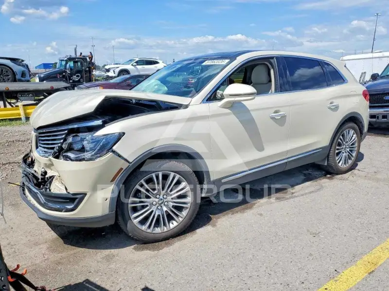 2016 Lincoln MKX photo