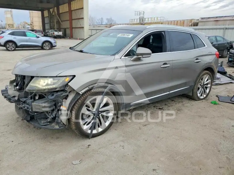 2016 Lincoln MKX photo