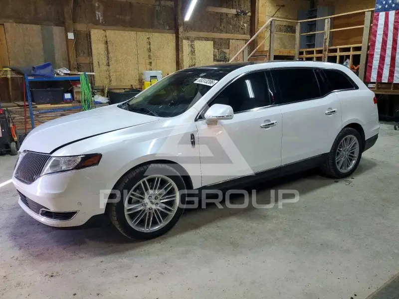 2016 Lincoln MKT фото