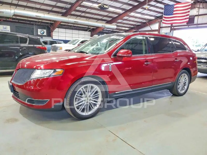 2016 Lincoln MKT фото