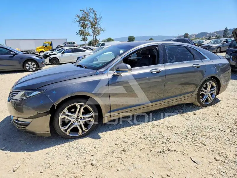 2016 Lincoln MKZ photo