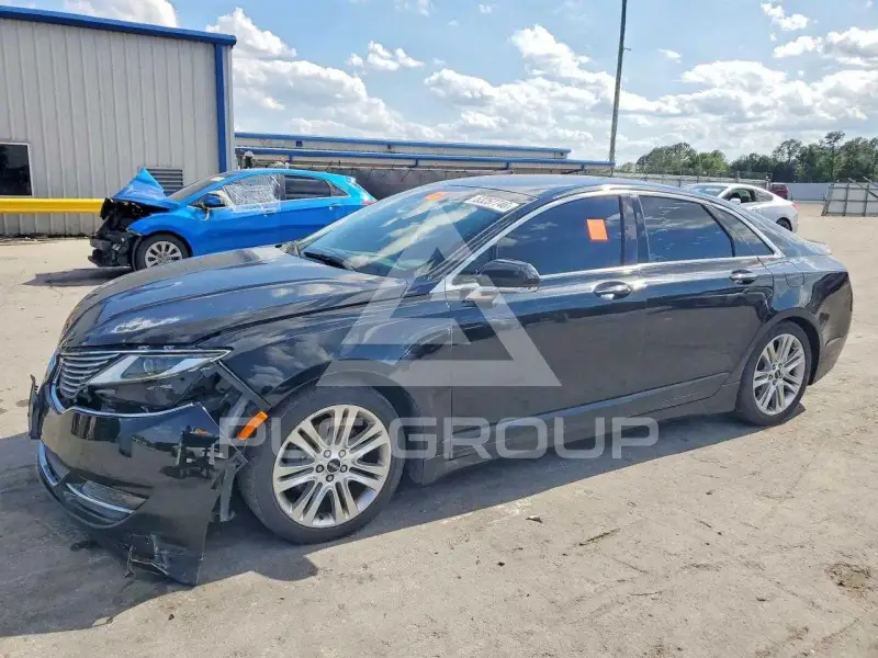 2016 Lincoln MKZ photo