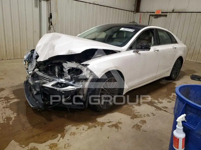 2016 Lincoln MKZ photo