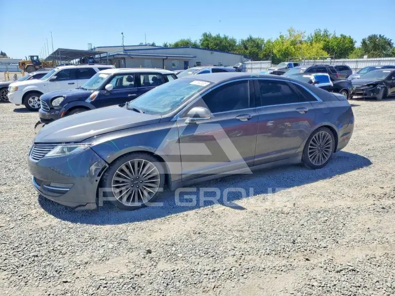 2016 Lincoln MKZ photo