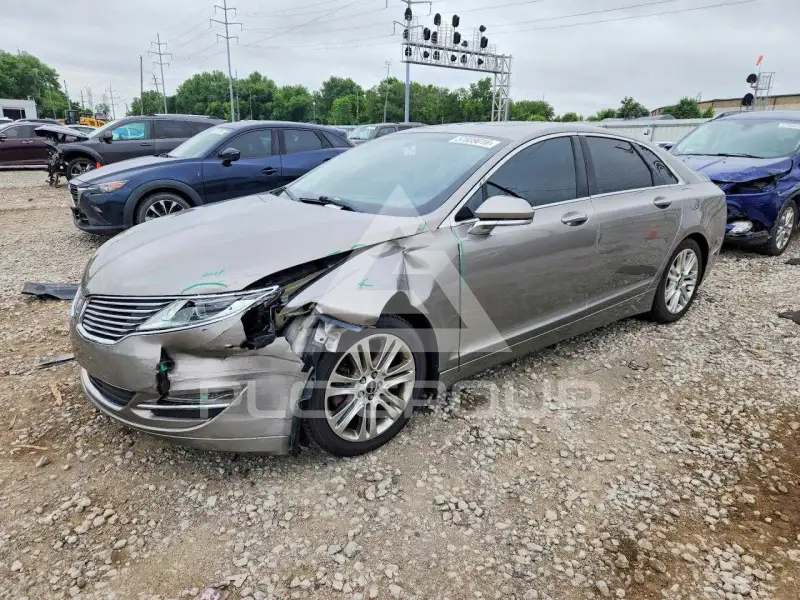 2016 Lincoln MKZ photo