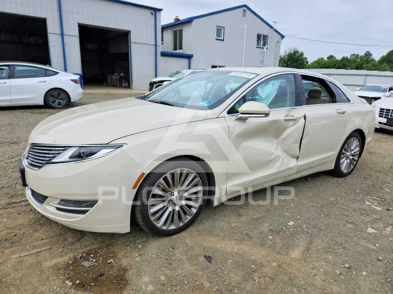 2016 Lincoln MKZ photo
