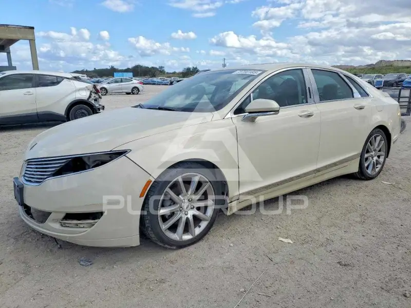 2016 Lincoln MKZ photo