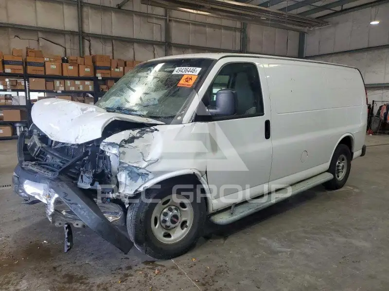 2016 Chevrolet Express Van photo