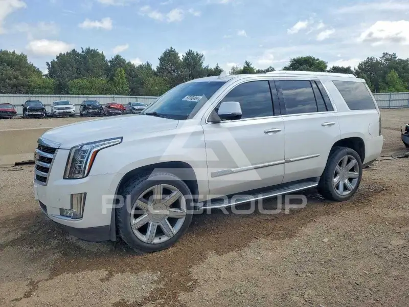 2016 Cadillac ESCALADE photo