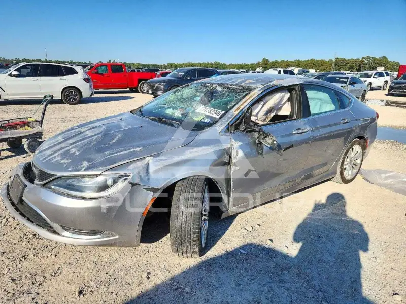 2016 Chrysler 200 фото