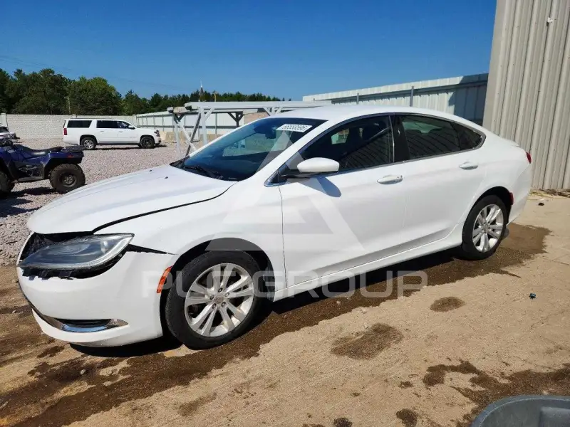 2016 Chrysler 200 фото