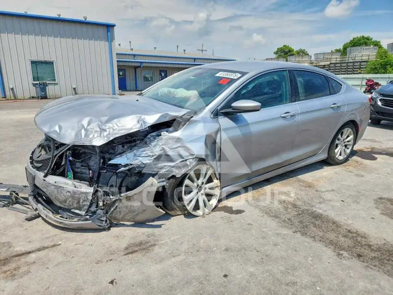2016 Chrysler 200 фото