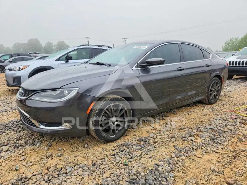 2016 Chrysler 200 photo