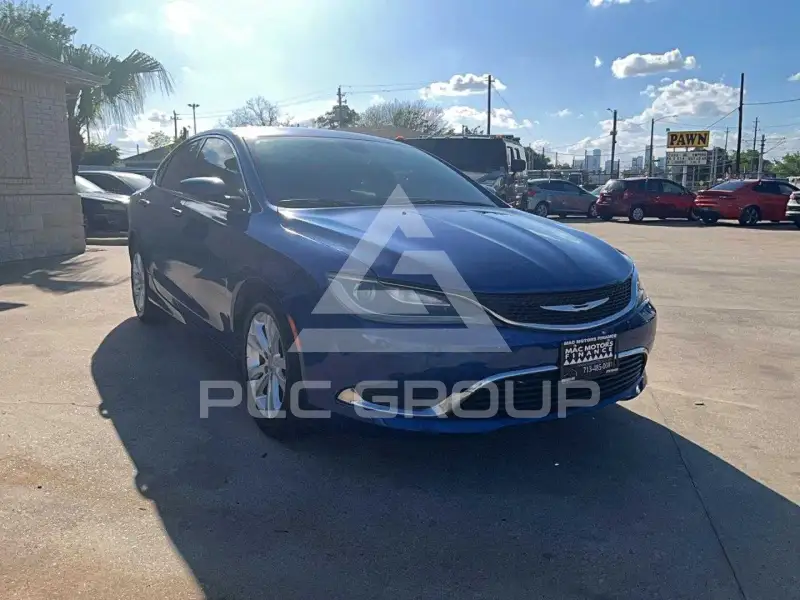 2016 Chrysler 200 фото