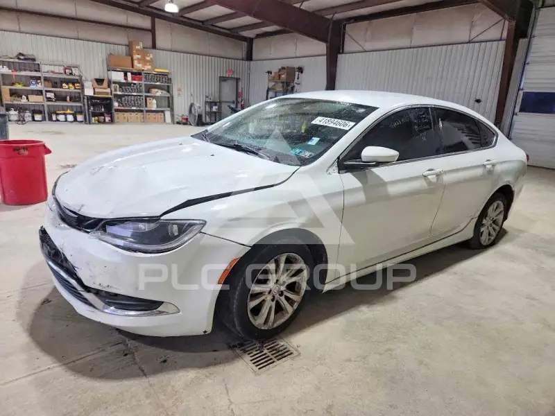 2016 Chrysler 200 фото