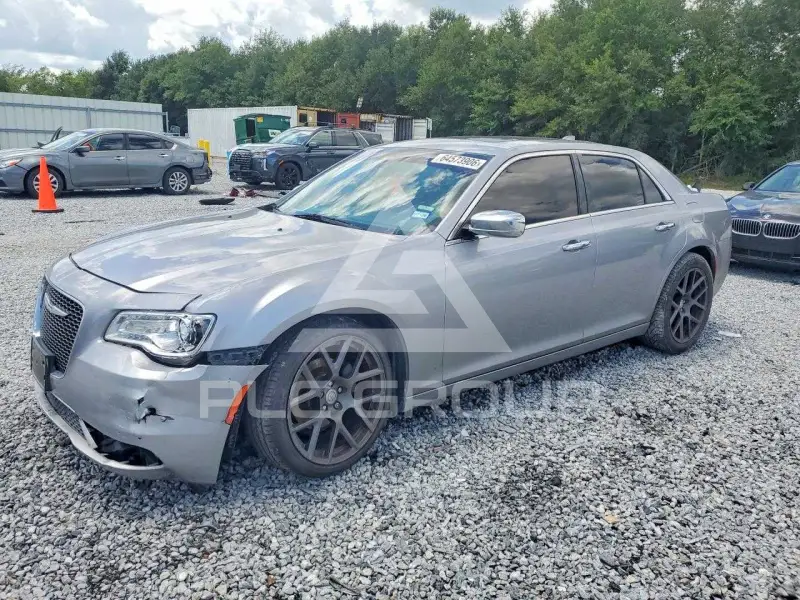 2016 Chrysler 300 photo