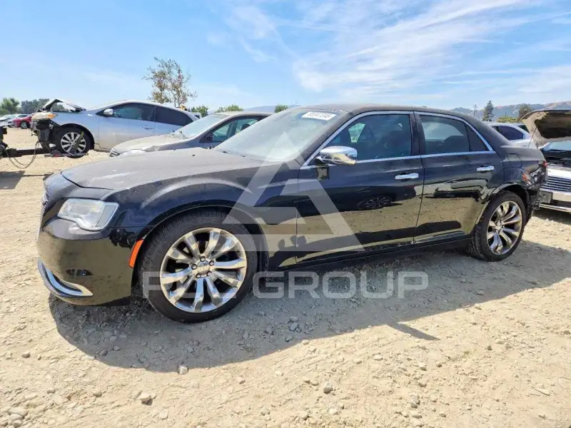 2016 Chrysler 300 фото