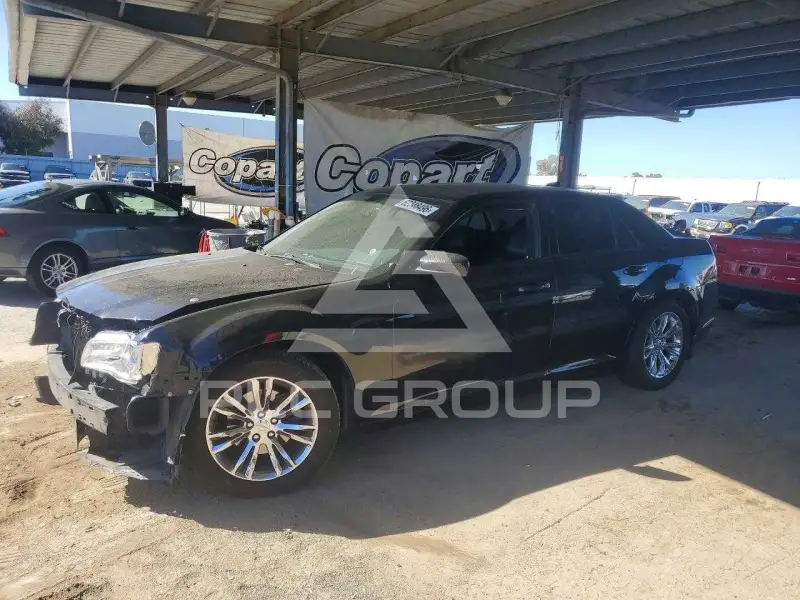 2016 Chrysler 300 фото