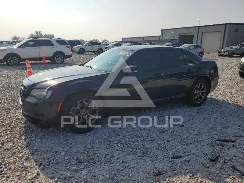 2016 Chrysler 300 photo