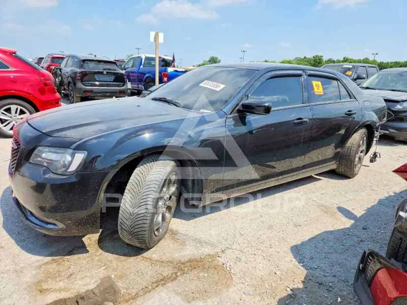 2016 Chrysler 300 фото