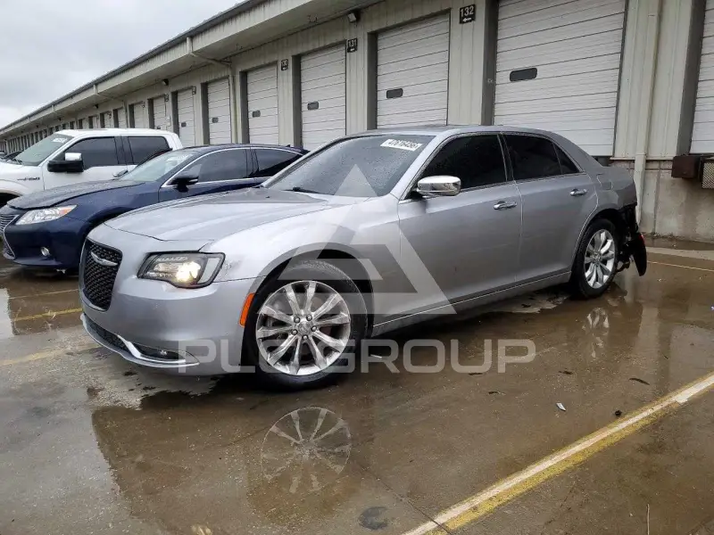 2016 Chrysler 300 фото