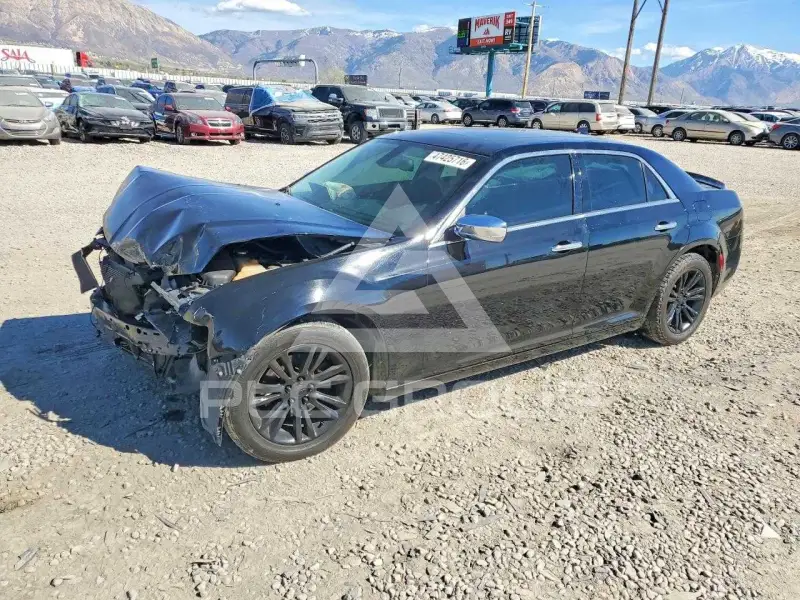 2016 Chrysler 300 photo