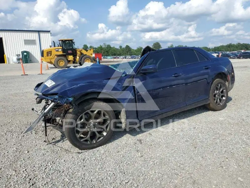 2016 Chrysler 300 фото