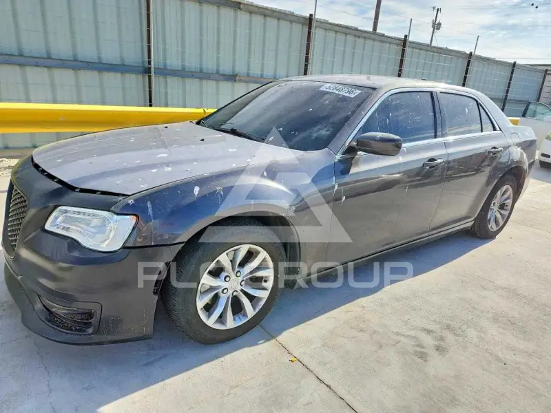 2016 Chrysler 300 фото