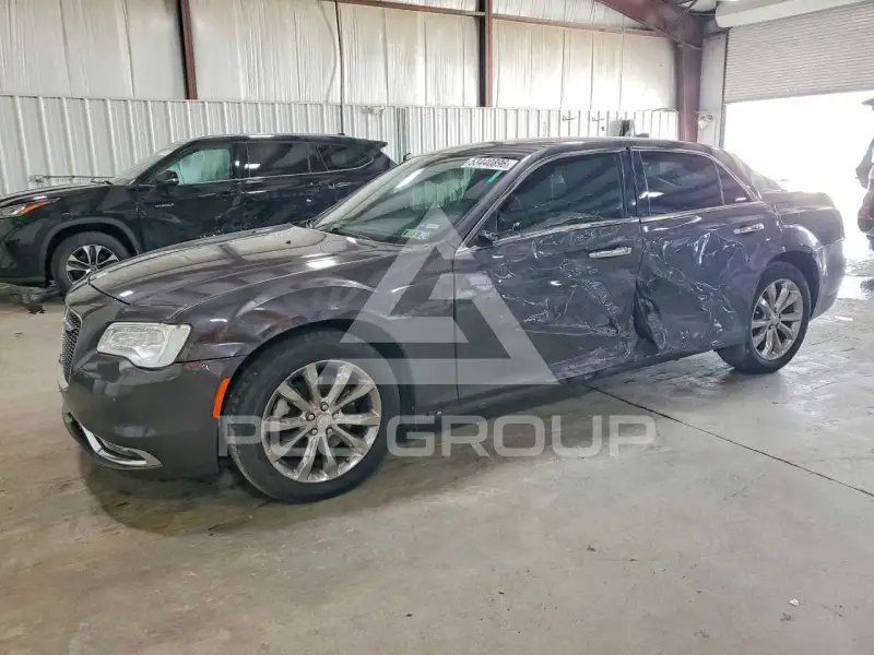 2016 Chrysler 300 photo