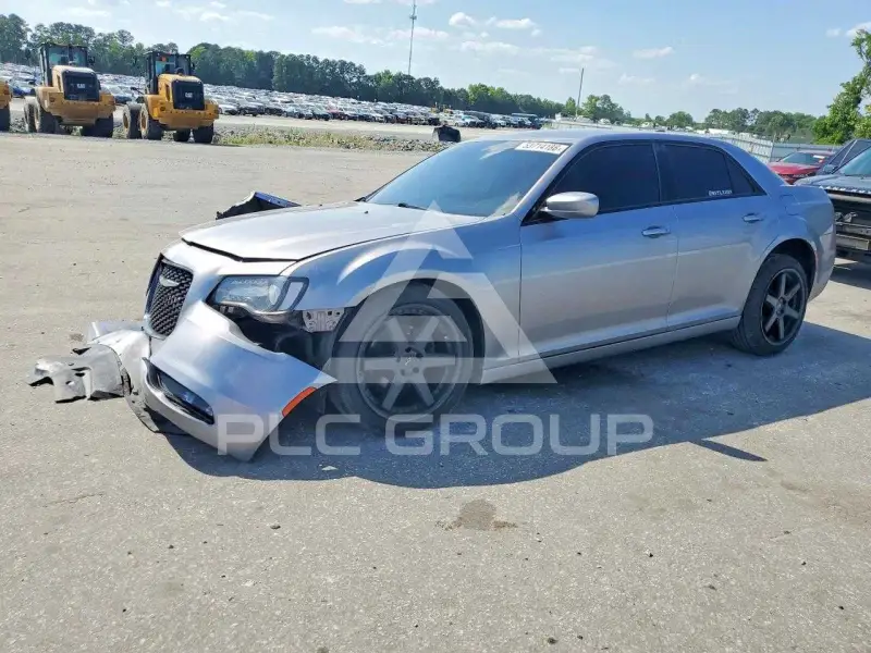2016 Chrysler 300 фото