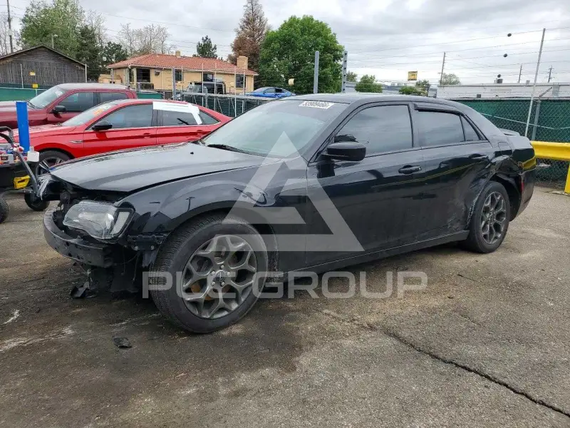 2016 Chrysler 300 фото